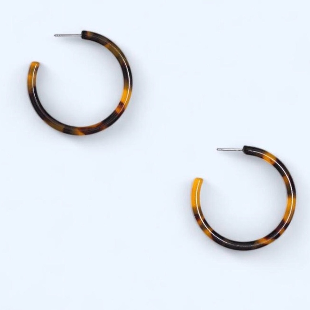 J. Crew Tortoise Hoop Earrings in Brown and Amber - Picture 3 of 6